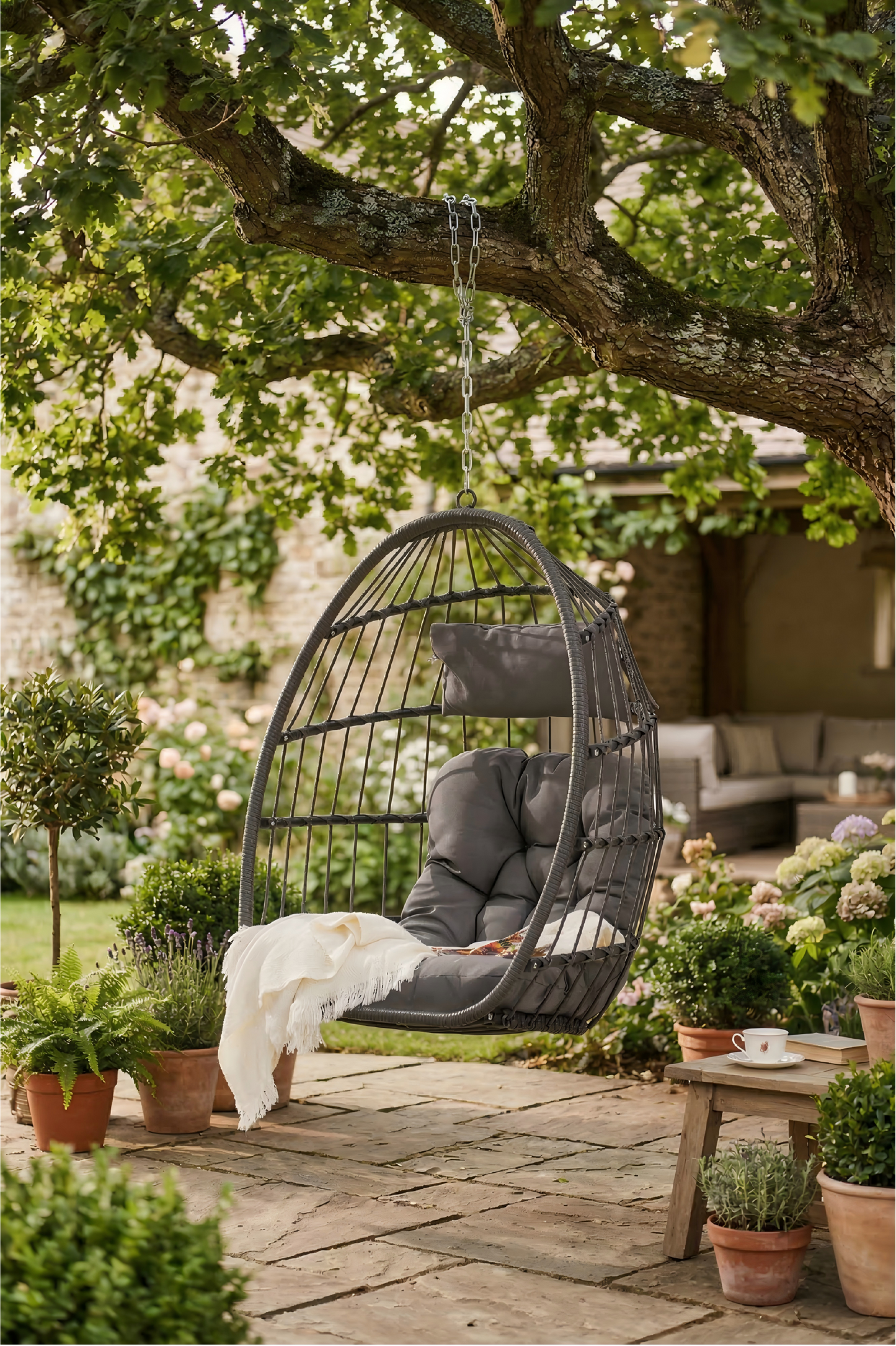 Outdoor Rattan Egg Swing Chair – Cozy Hanging Patio Seat